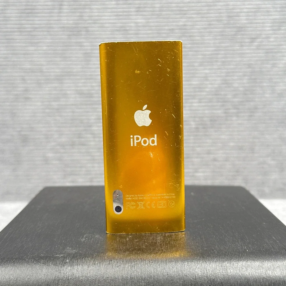 Apple iPod Nano 5th Generation 8GB Yellow‎ A1320 Video Camera MP3 Player